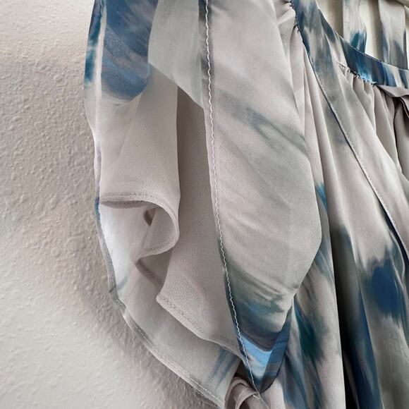 H & M V-Neck Tie-Front Dress, Tie Dye, Size Medium - Picture 12 of 12